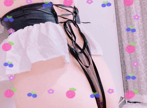 メイドの後ろ姿