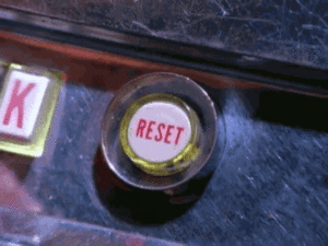 RESETボタン