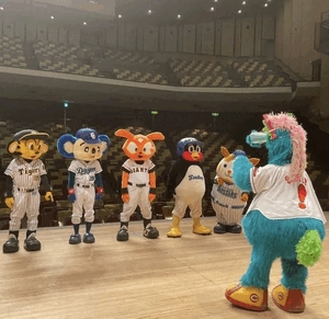 ドアラと仲間達がお送りする予約状況