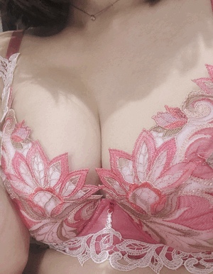 もっとおっぱい♪