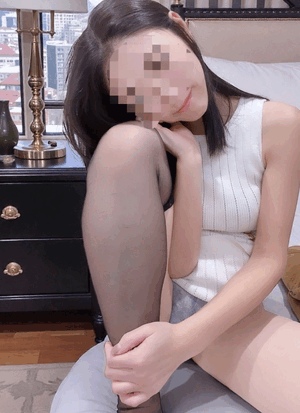 ひざの上、空いてます…♡