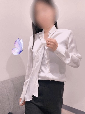 OLブラウスとスカート